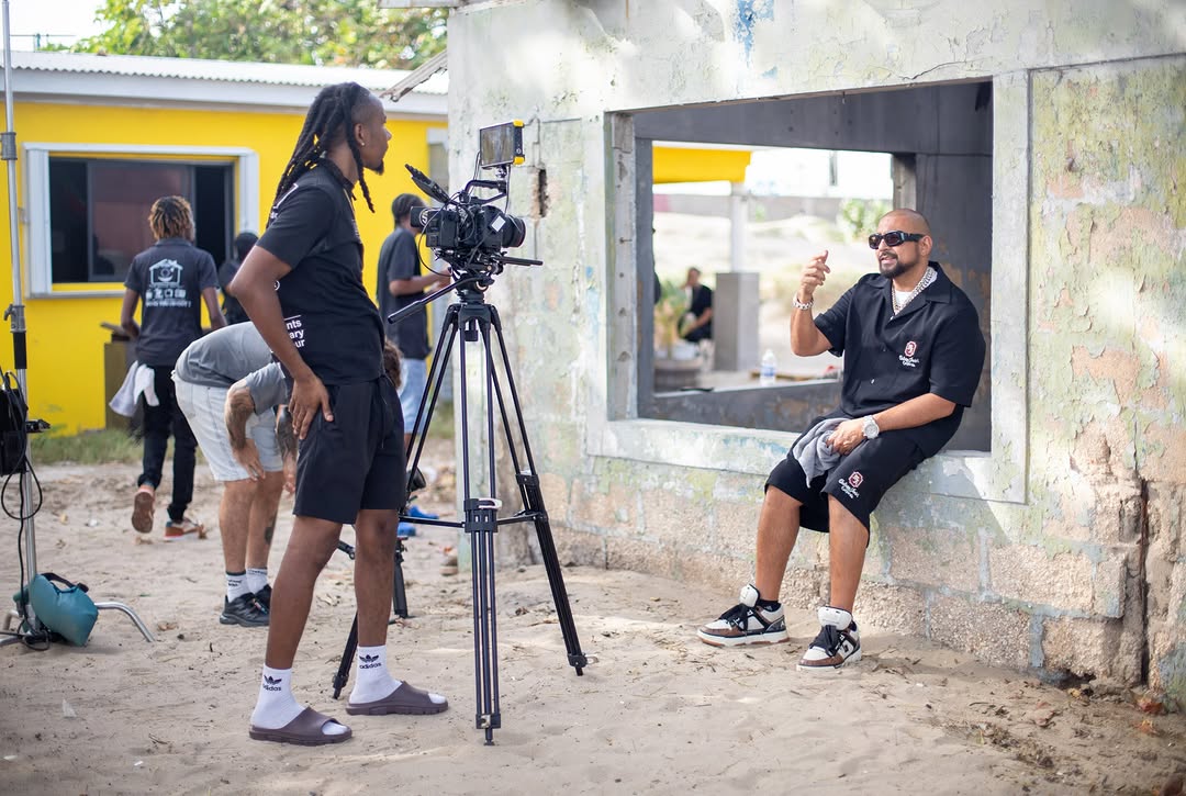 Behind the Lens: Sean Paul Pulls Fans Onto the "Do It" Video Set